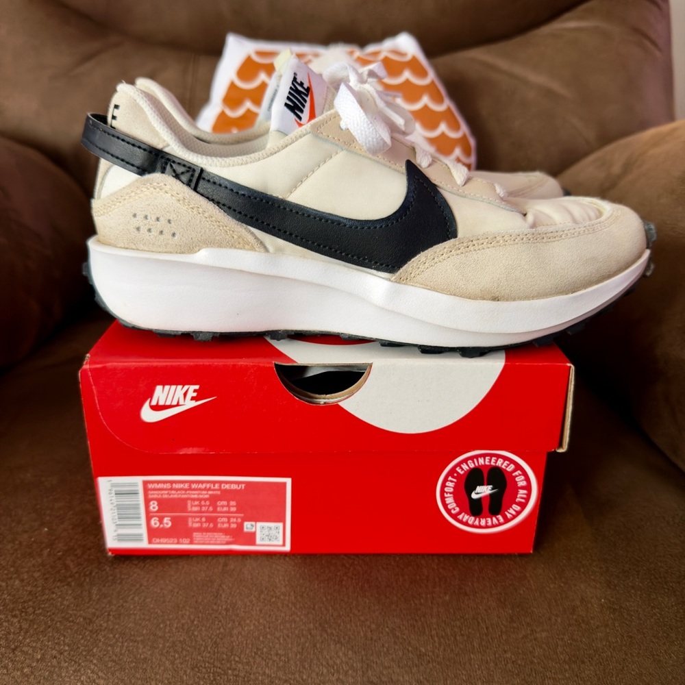 Nike Cream and Black Waffle Sneakers